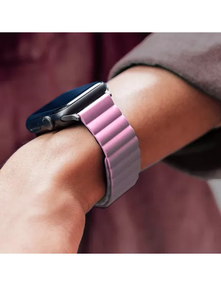 Silicone Wristband with Magnetic Clasp Apple watch 8, 7, 6, SE, 5...